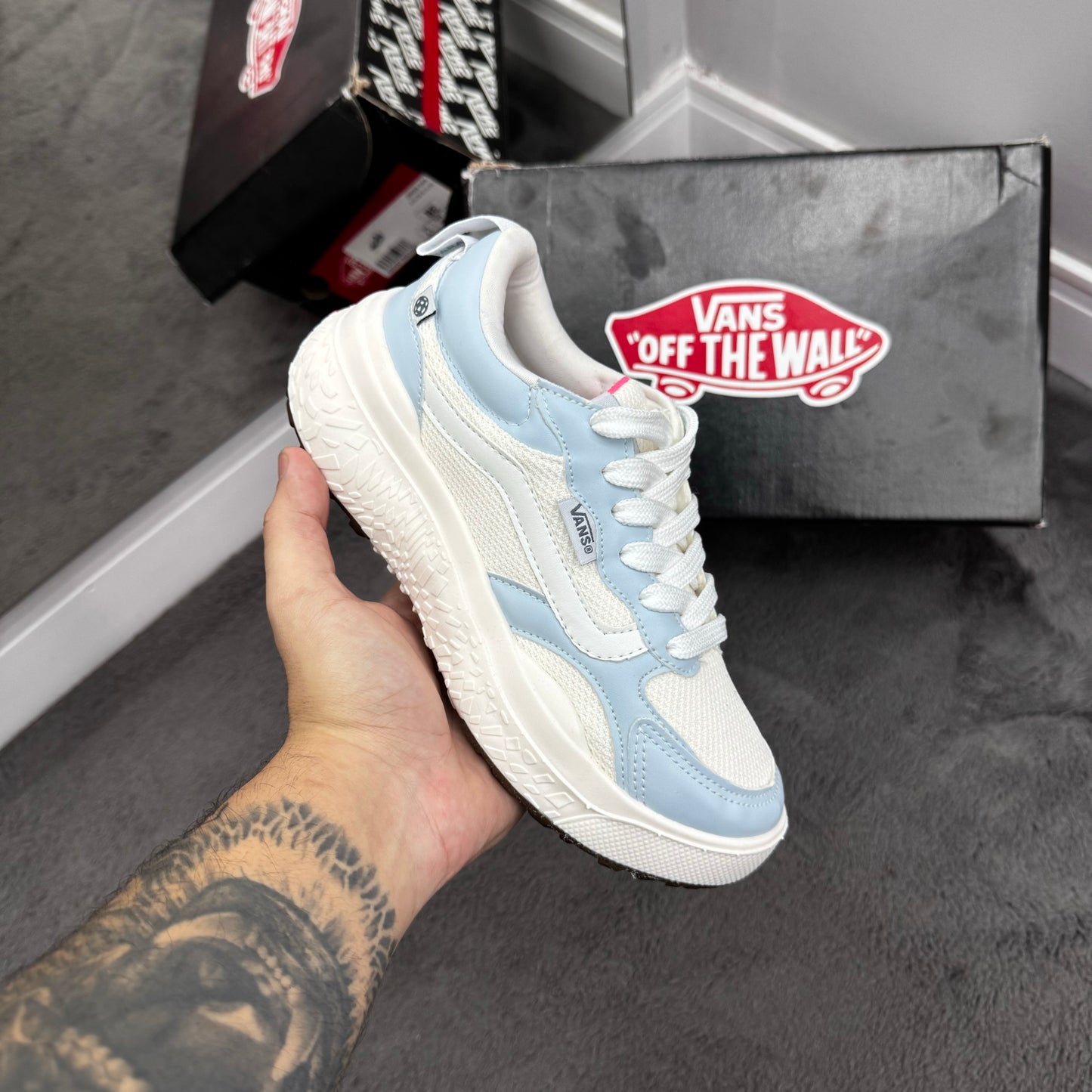VR3 Ultrarange Blue