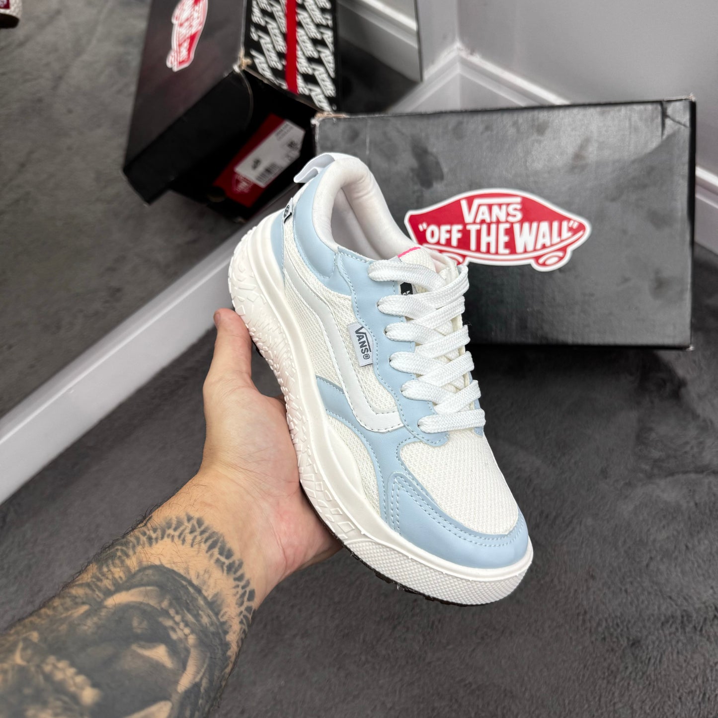 VR3 Ultrarange Blue