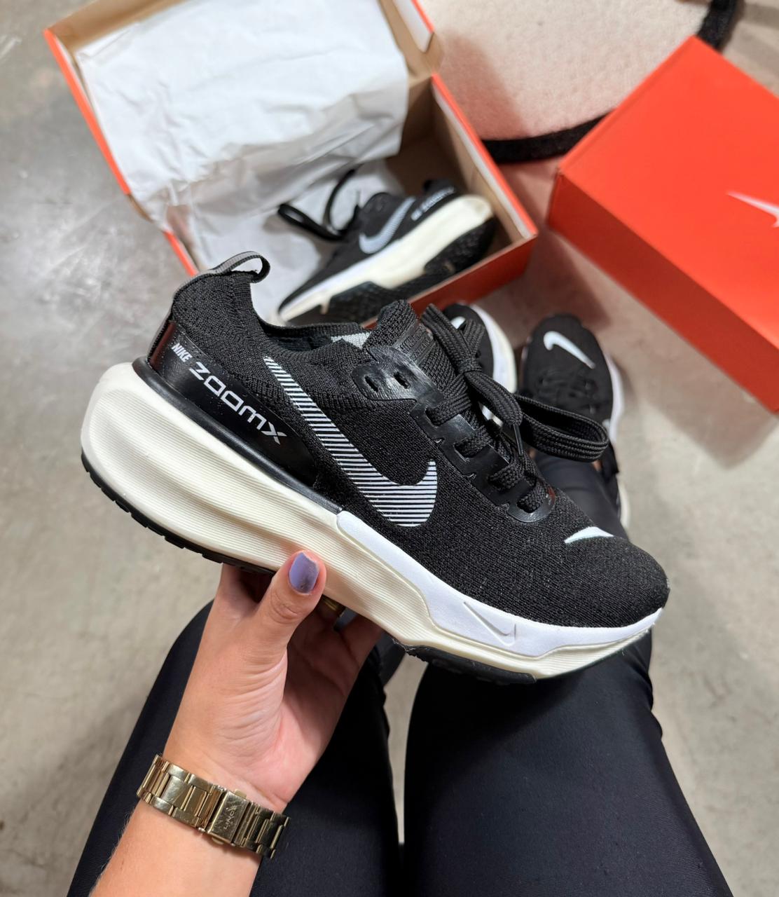 Tênis Unissex Nike Zoom Invencible Run Premium